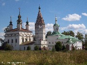 Вологодская область, Великоустюгский район, п. Дымково, церкви Димитрия Солунского (между 1700 и 1709) и Сергия Радонежского (между 1739 и 1747)